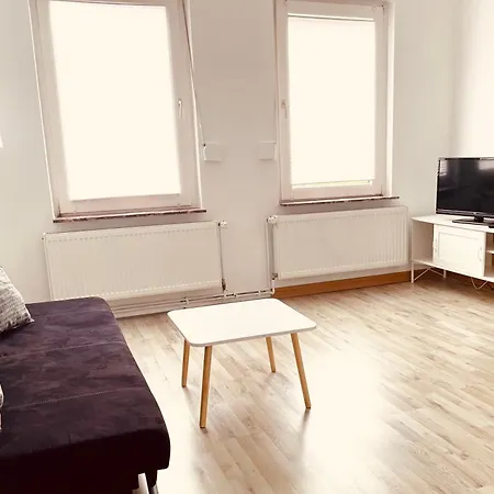 Gaestehaus Sina 홈스테이 *