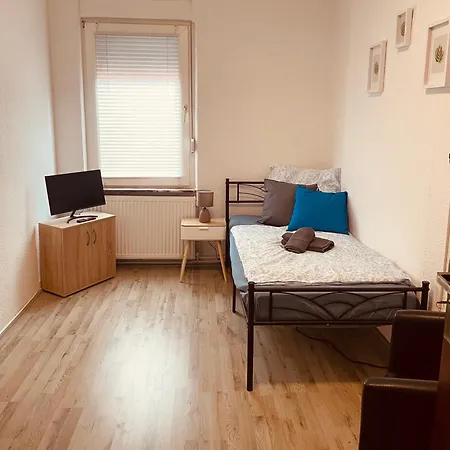 Gaestehaus Sina Homestay szállás *